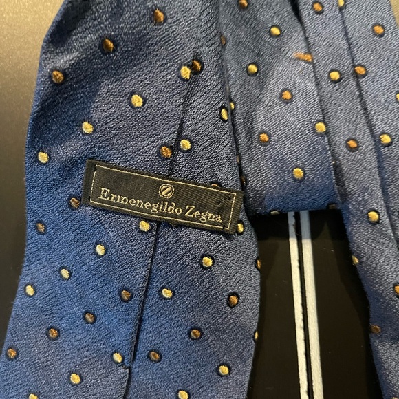 Ermenegildo Zegna Blue Polka Dot Tie - Picture 3 of 5